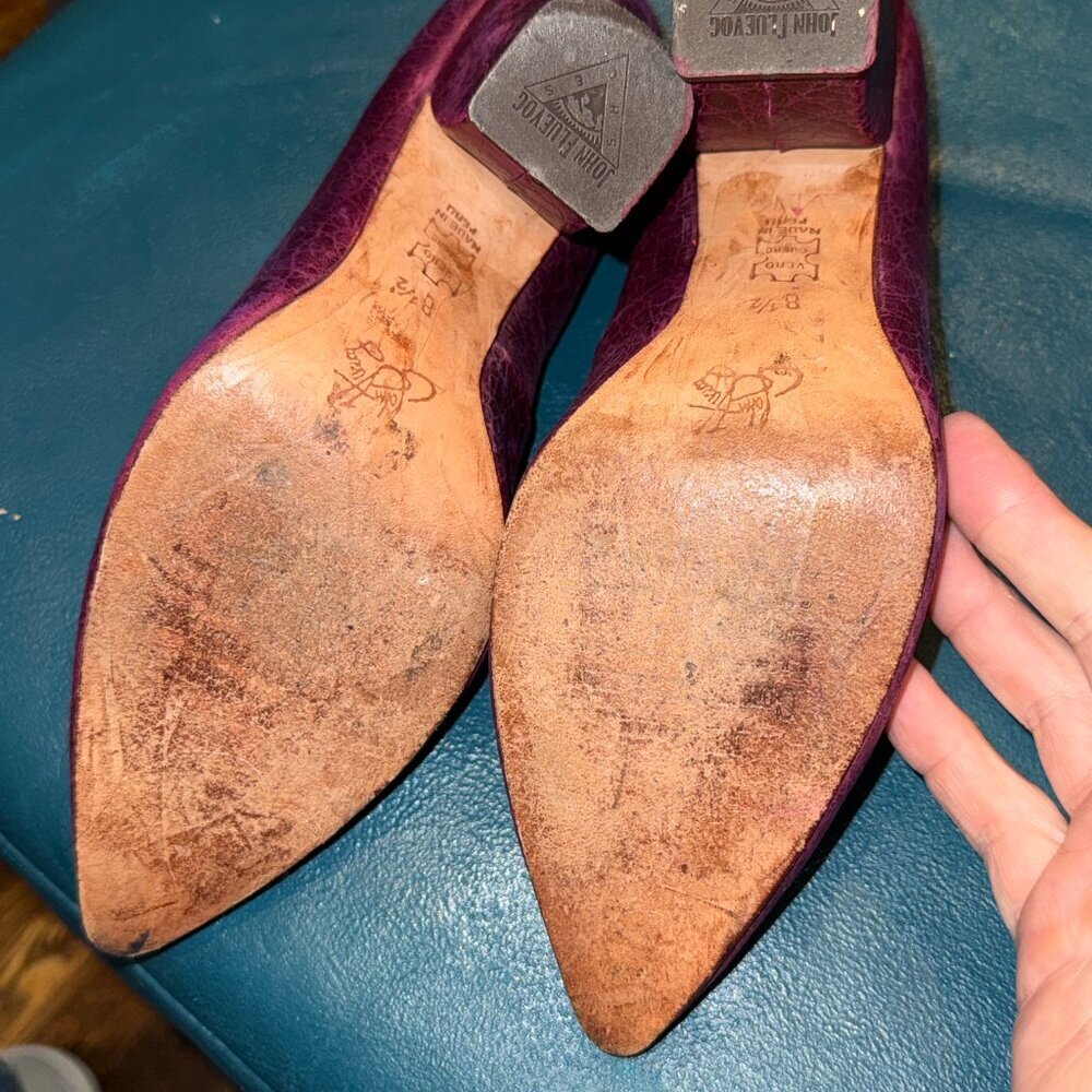 John Fluevog Gail Croc Embossed Pumps - 8.5 - Picture 6 of 8